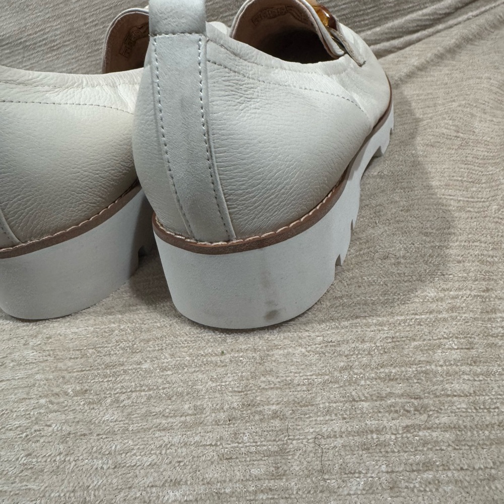 Vionic Cynthia Womens Slip On Casual Shoe with Orthotic Support - Picture 4 of 5